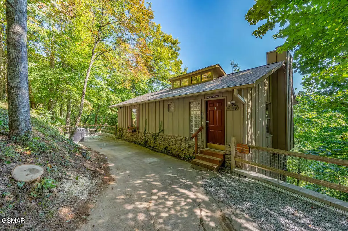 3607 Birdie Lane, Gatlinburg, TN 37738 - Image #1
