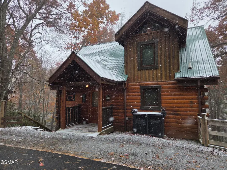 2245 Beach Front Drive, Sevierville, TN 37876 - Image #2