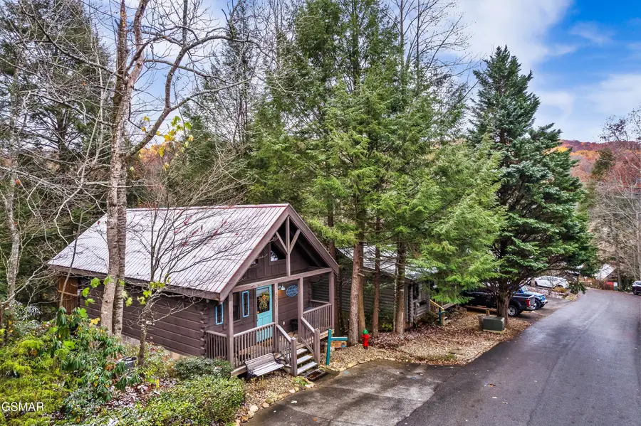 507 Hoot Owl Way Way, Gatlinburg, TN 37738 - Image #2