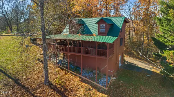 1086 Sharp Hollow Road, Sevierville, TN 37862
