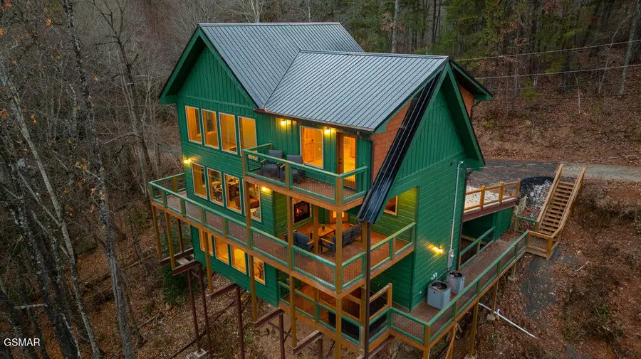 1857 Beach Front Drive, Sevierville, TN 37876 - Image #2