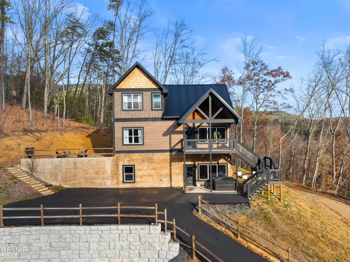 2232 Pinnacle Ridge Trail, Sevierville, TN 37876 - Image #1