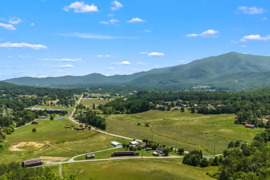 4172 Burning Tree Lane, Sevierville, TN 37862 - Image #3