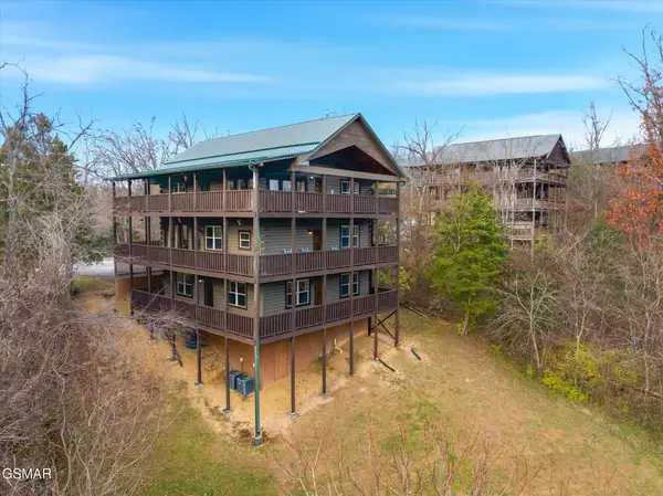 2016 Oakmont Drive, Sevierville, TN 37876