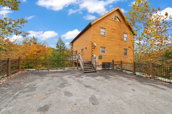 1447 Eagle Cloud Way, Sevierville, TN 37862