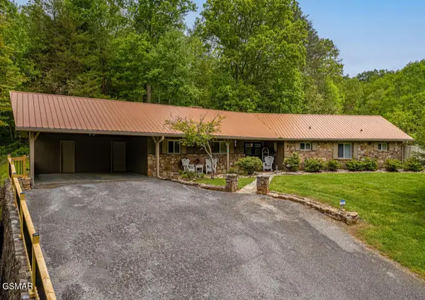560 Buckhorn Road, Gatlinburg, TN 37738