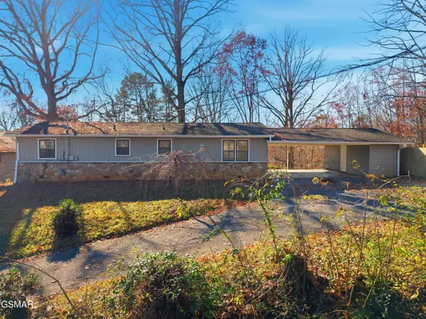 1024 Tramel Road, Sevierville, TN 37862