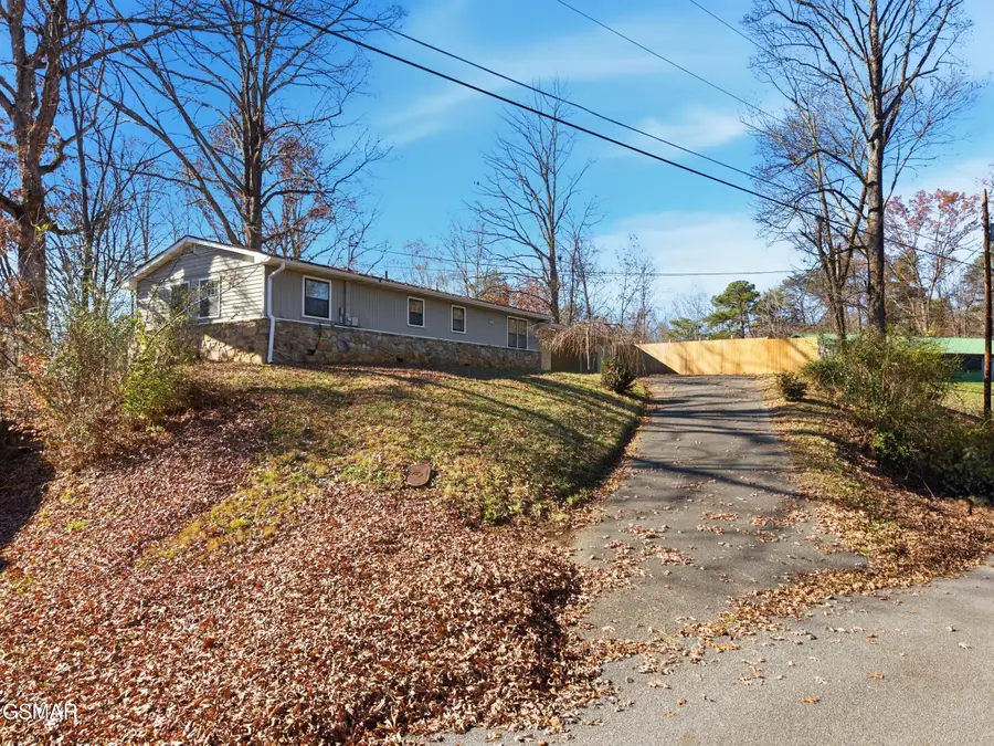 1024 Tramel Road, Sevierville, TN 37862 - Image #2