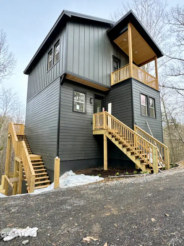 924 N N Highland Drive, Gatlinburg, TN 37738