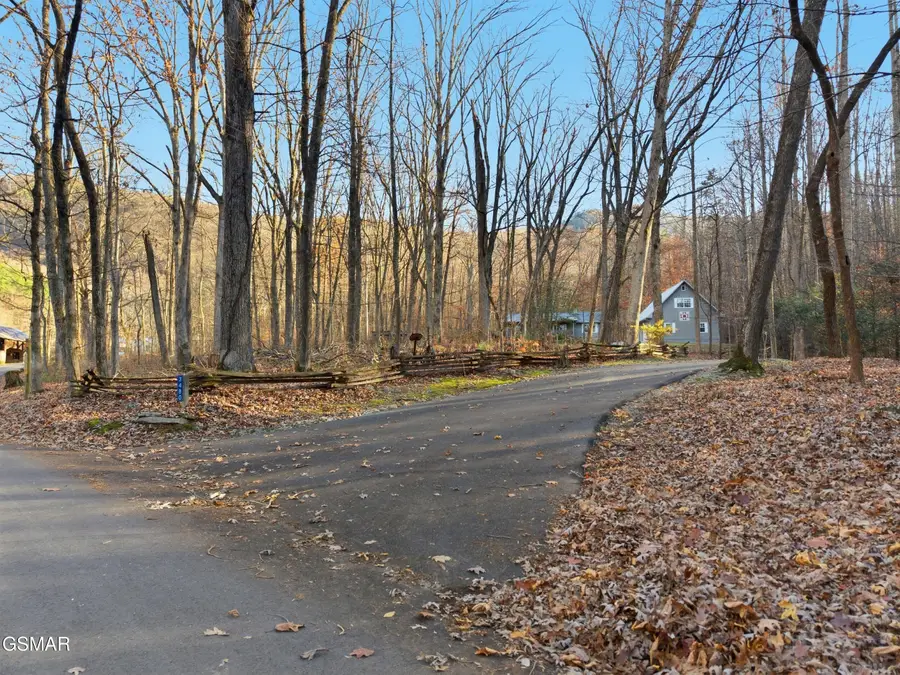 3480 Sugar Camp Circle, Sevierville, TN 37862 - Image #3