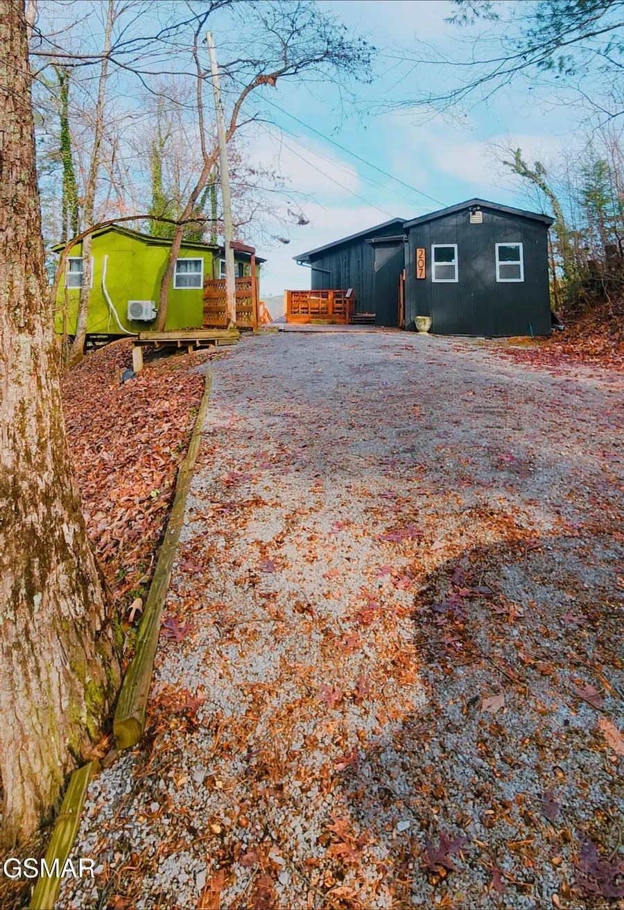 207 Buena Vista Drive, Sevierville, TN 37876 - Image #3