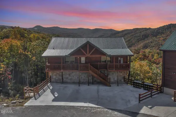 923 Street Of Dreams Drive, Gatlinburg, TN 37738
