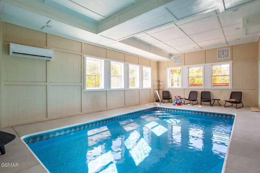 923 Street Of Dreams Drive, Gatlinburg, TN 37738 - Image #2