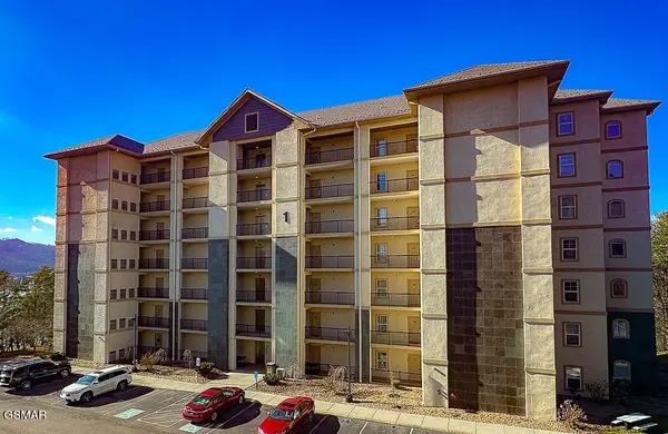 124 Plaza Drive #UNIT 1502, Pigeon Forge, TN 37863