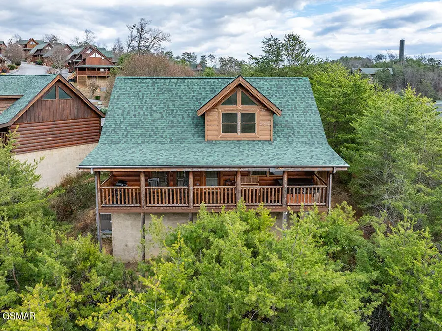 1949 Cougar Crossing Way, Sevierville, TN 37876 - Image #2