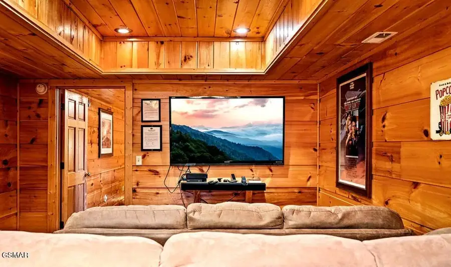 304 Carly Way, Gatlinburg, TN 37738 - Image #2