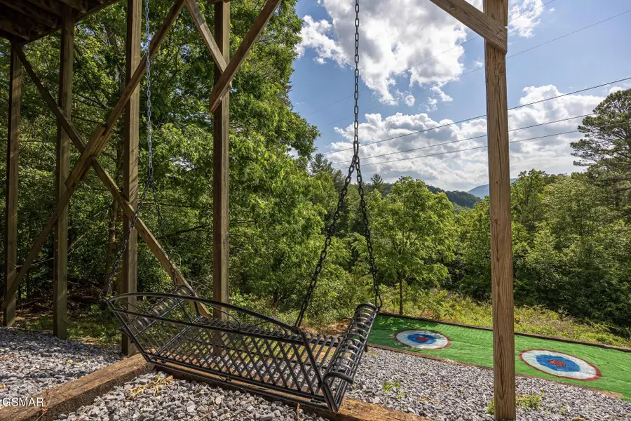 916 Hideaway Hills Circle, Sevierville, TN 37862 - Image #3