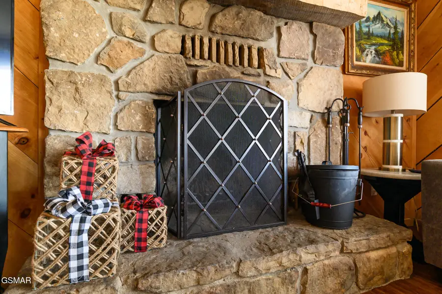 2834 Longvale Lane, Sevierville, TN 37862 - Image #2