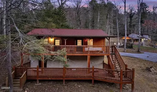 2230 Cove Creek Drive, Sevierville, TN 37862