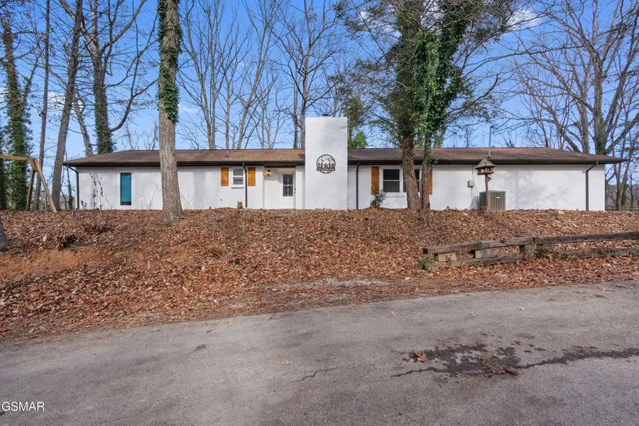 335 Buena Vista Drive, Sevierville, TN 37876 - Image #2