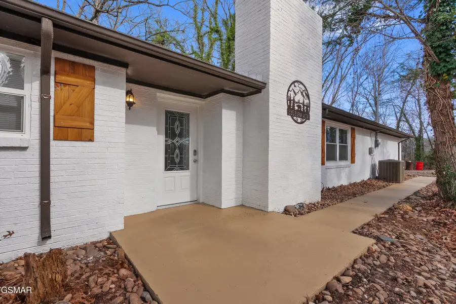 335 Buena Vista Drive, Sevierville, TN 37876 - Image #3