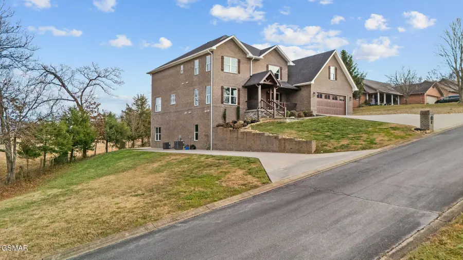 118 Gallahad Court, Sevierville, TN 37876 - Image #2