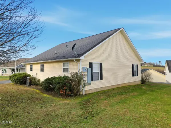 1842 Country Meadows Drive, Sevierville, TN 37862