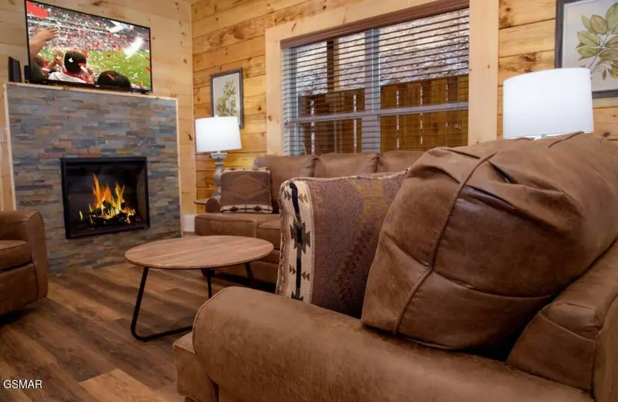 834 String Run Way, Pigeon Forge, TN 37863 - Image #2