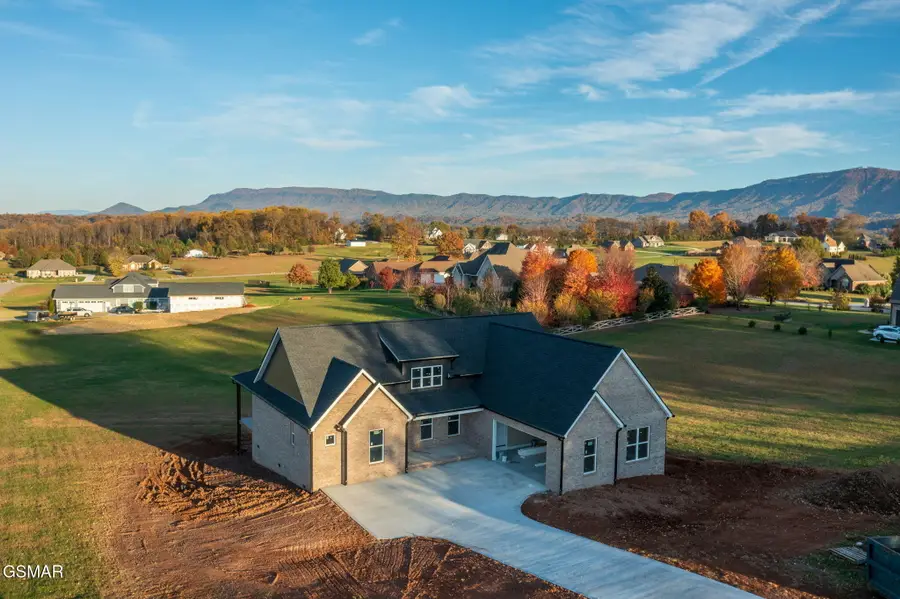 816 Majestic Mountains, Walland, TN 37886 - Image #2