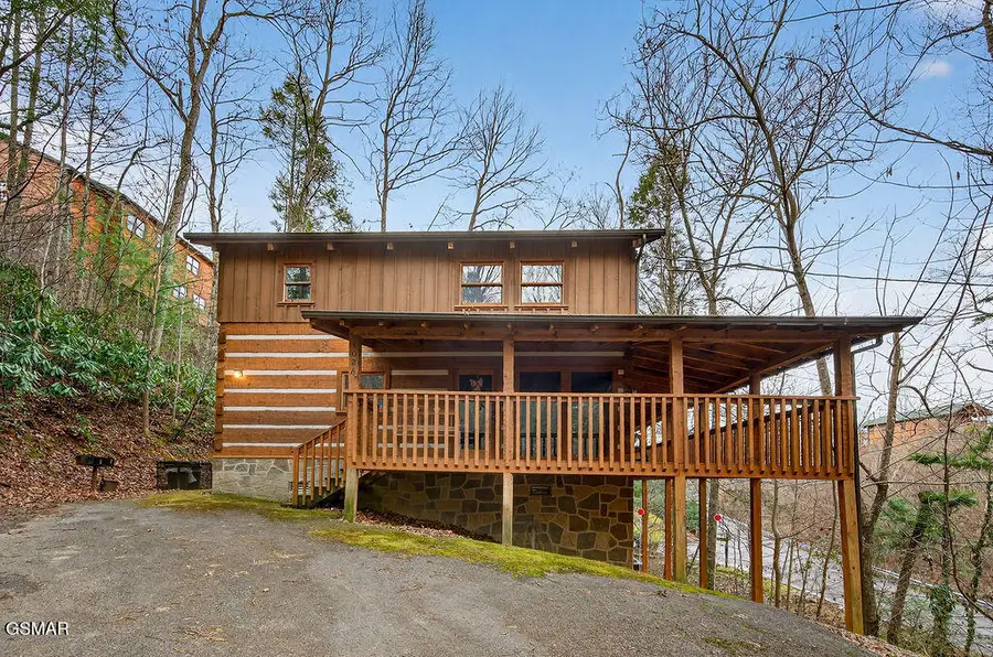 1026 Cheshire Court, Gatlinburg, TN 37738 - Image #2