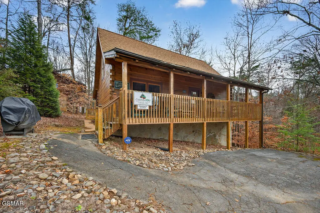 640 Forest Drive, Pigeon Forge, TN 37863 - Image #1