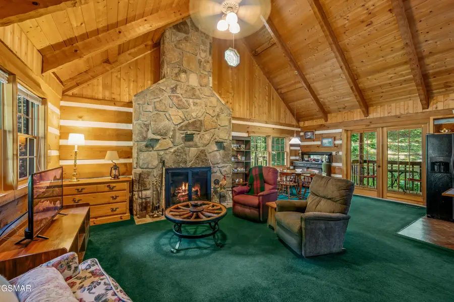 727 Hidden Valley Road, Gatlinburg, TN 37738 - Image #2