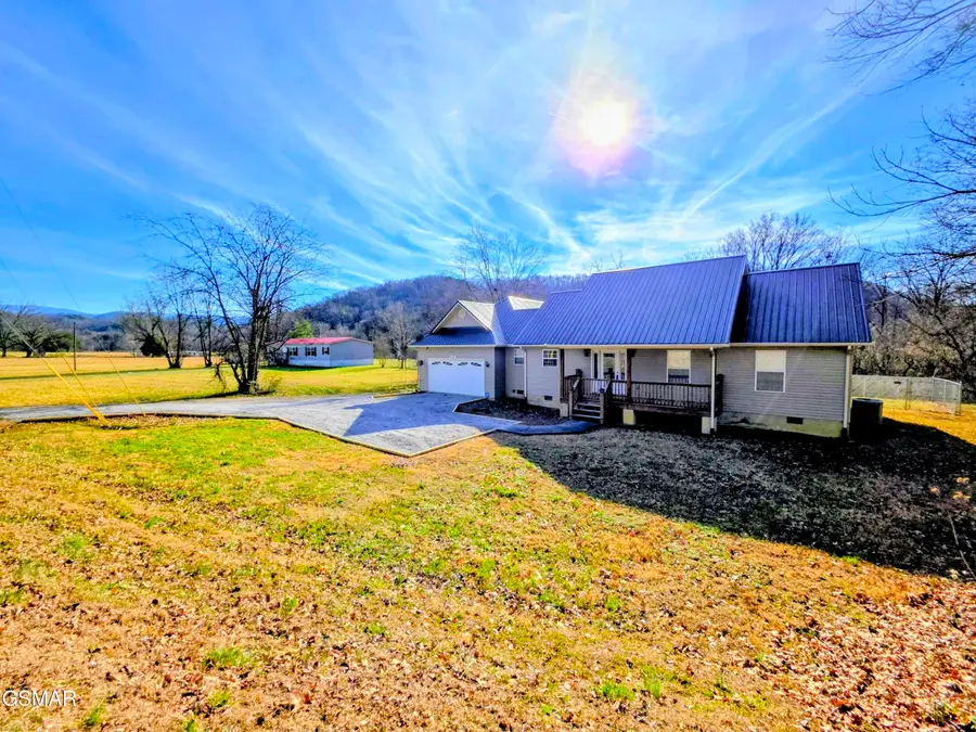 2816 Jones Cove Road, Sevierville, TN 37876 - Image #2