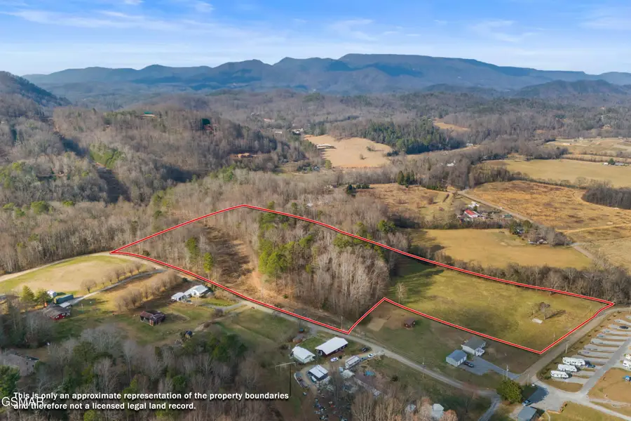 4121 Chavis Road, Cosby, TN 37722 - Image #2