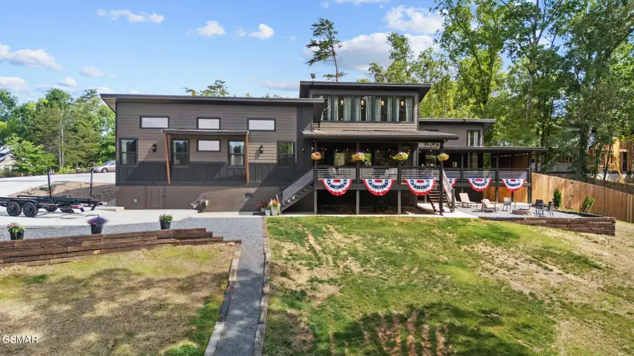 2466/2472 Mcqueen Way, Sevierville, TN 37876 - Image #2