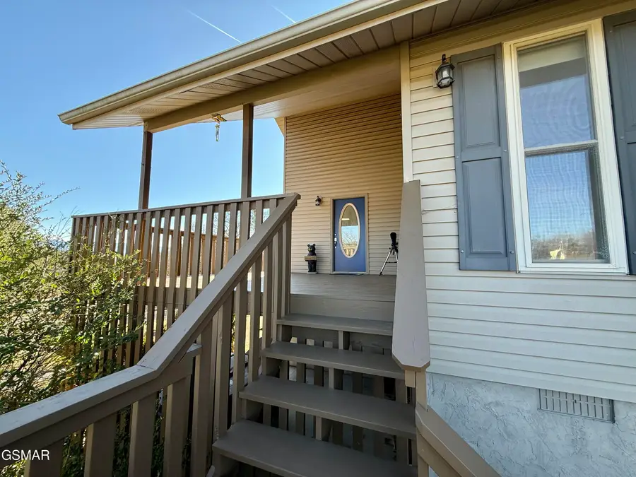 444 Connatser Lane, Sevierville, TN 37876 - Image #2