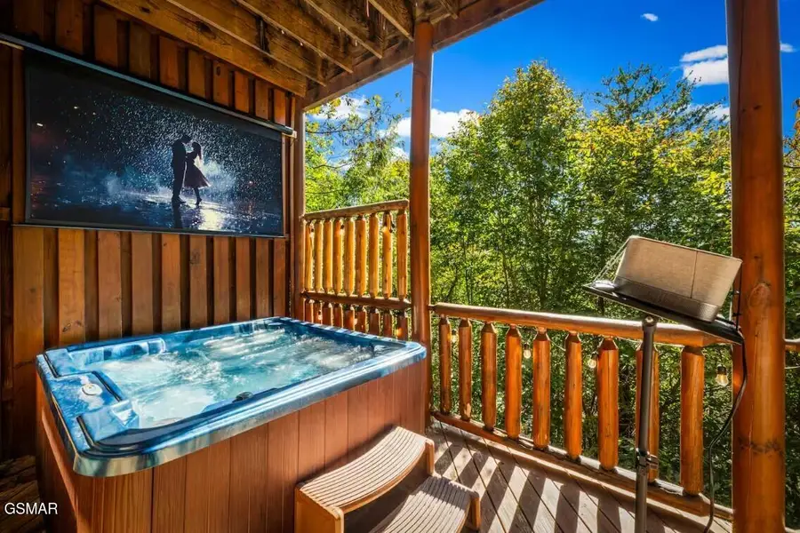 1089 Towering Oaks Drive, Sevierville, TN 37876 - #3