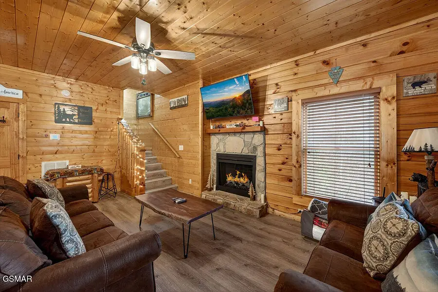 645 Chickasaw Gap Way, Pigeon Forge, TN 37863 - Image #3