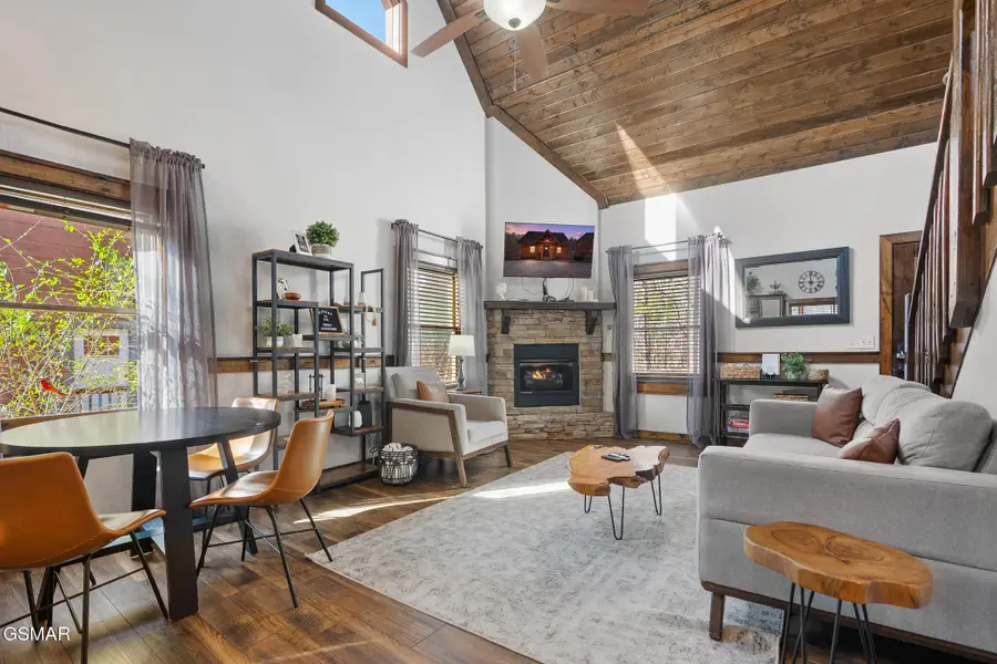 1016 Ravens Ford Way, Sevierville, TN 37876 - Image #2