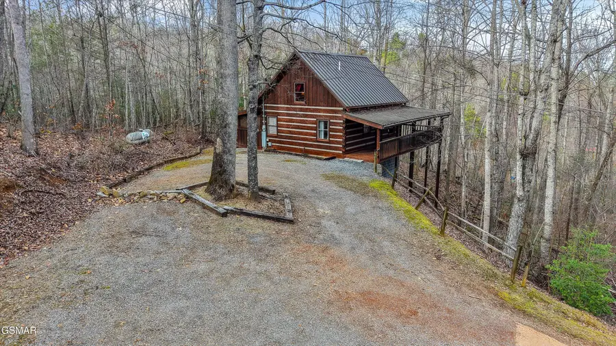 1128 Oak Court, Gatlinburg, TN 37738 - Image #3