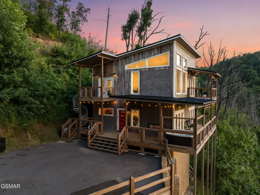 3322 Sugar Maple Loop Road, Sevierville, TN 37862 - Image #2