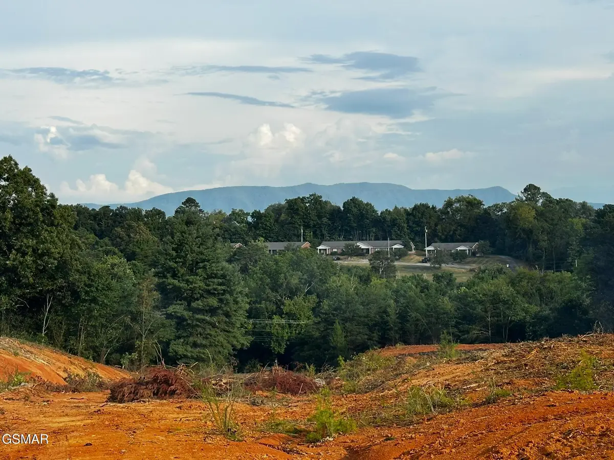 1 E Meeting Street, Dandridge, TN 37725 - #1