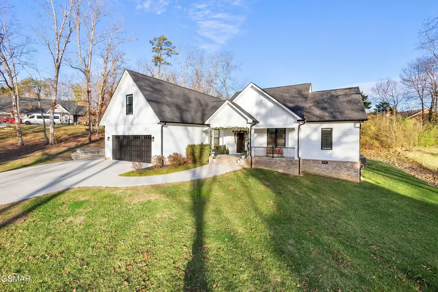 1235 Foxwood Drive, Sevierville, TN 37862 - Image #3
