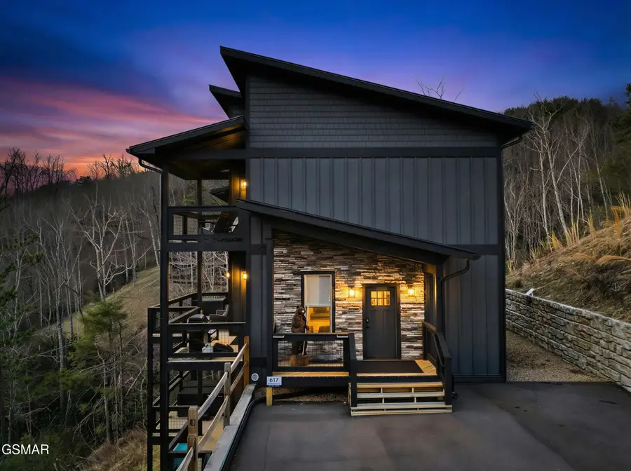 617 Big Bear Ridge Road, Gatlinburg, TN 37738 - #2
