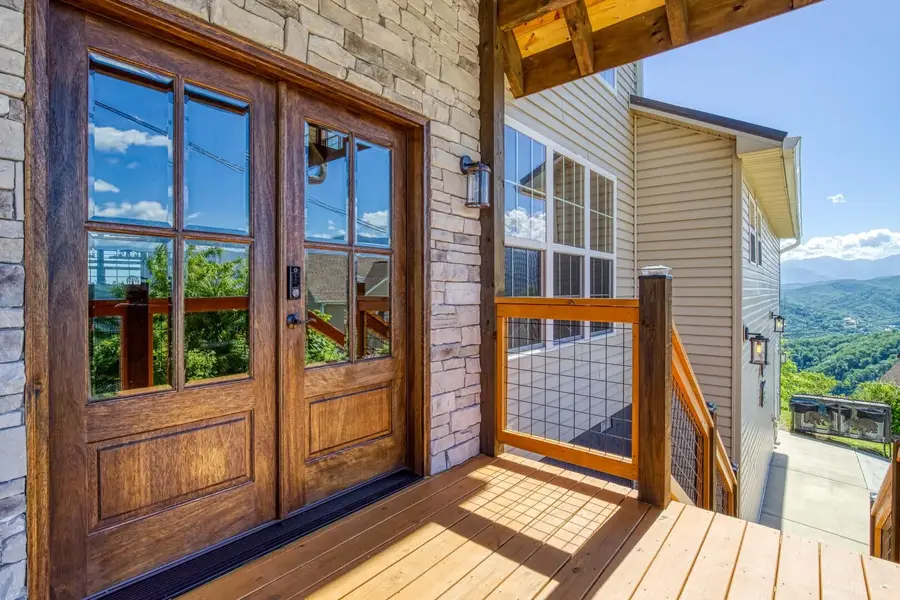 810 Oakley Way, Gatlinburg, TN 37738 - Image #3