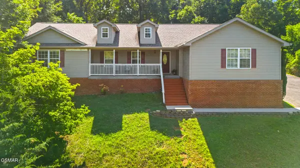 631 Rock House Road, Kodak, TN 37764