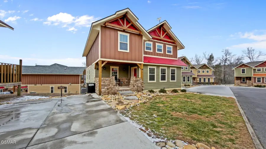 1011 Potters Way, Gatlinburg, TN 37738 - Image #2