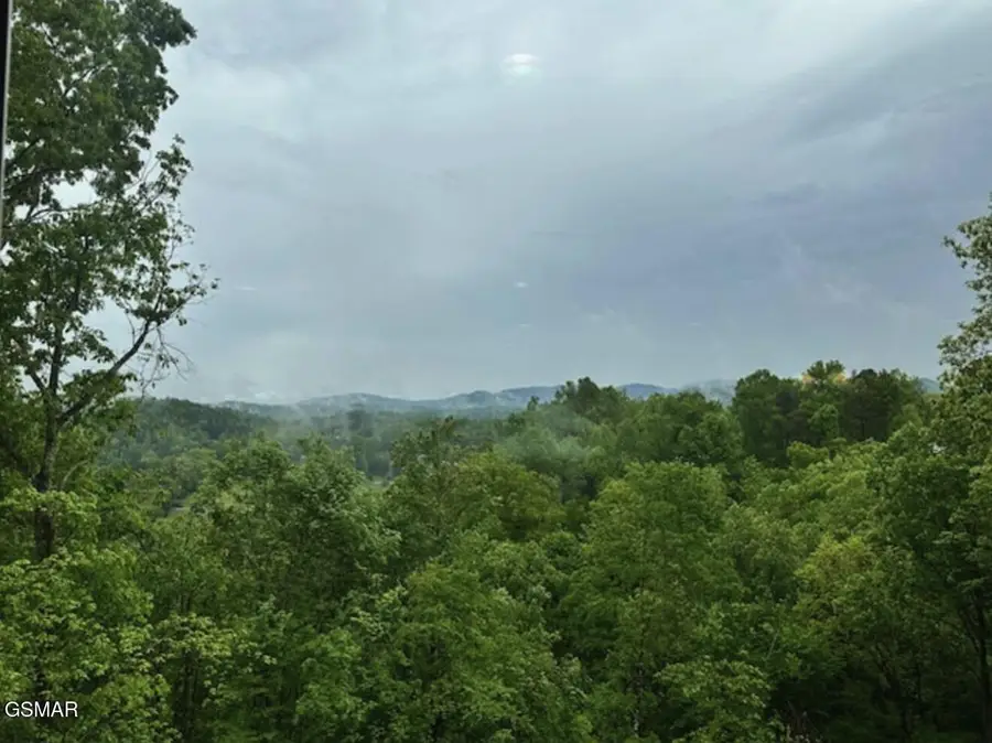 4222 Dollys Drive, Sevierville, TN 37876 - Image #2