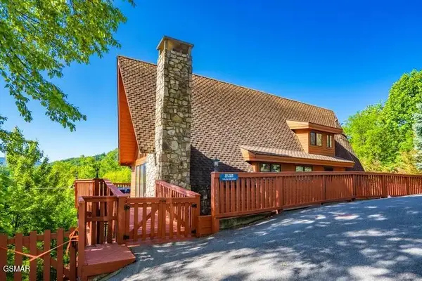 1109 Ski View Drive, Gatlinburg, TN 37738