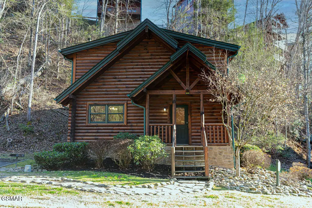 644 Gatlinburg Falls Way, Gatlinburg, TN 37738 - Image #1